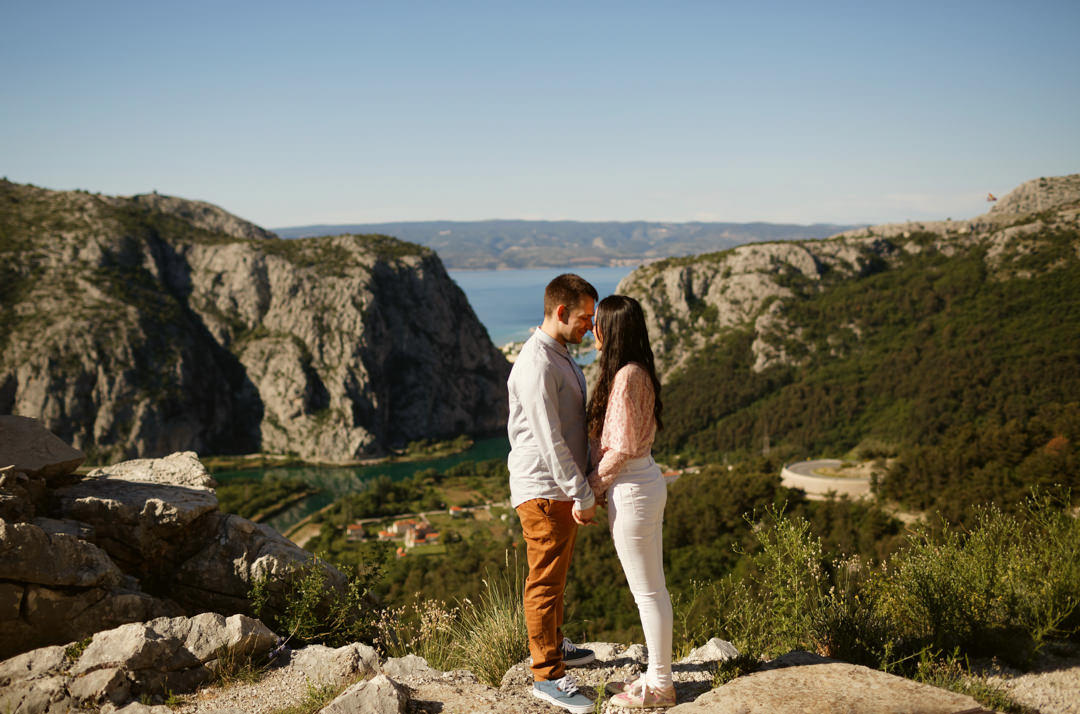 croatia engagement wedding romantic kbohemian couple boho photographer natural light outdoor destination hipster