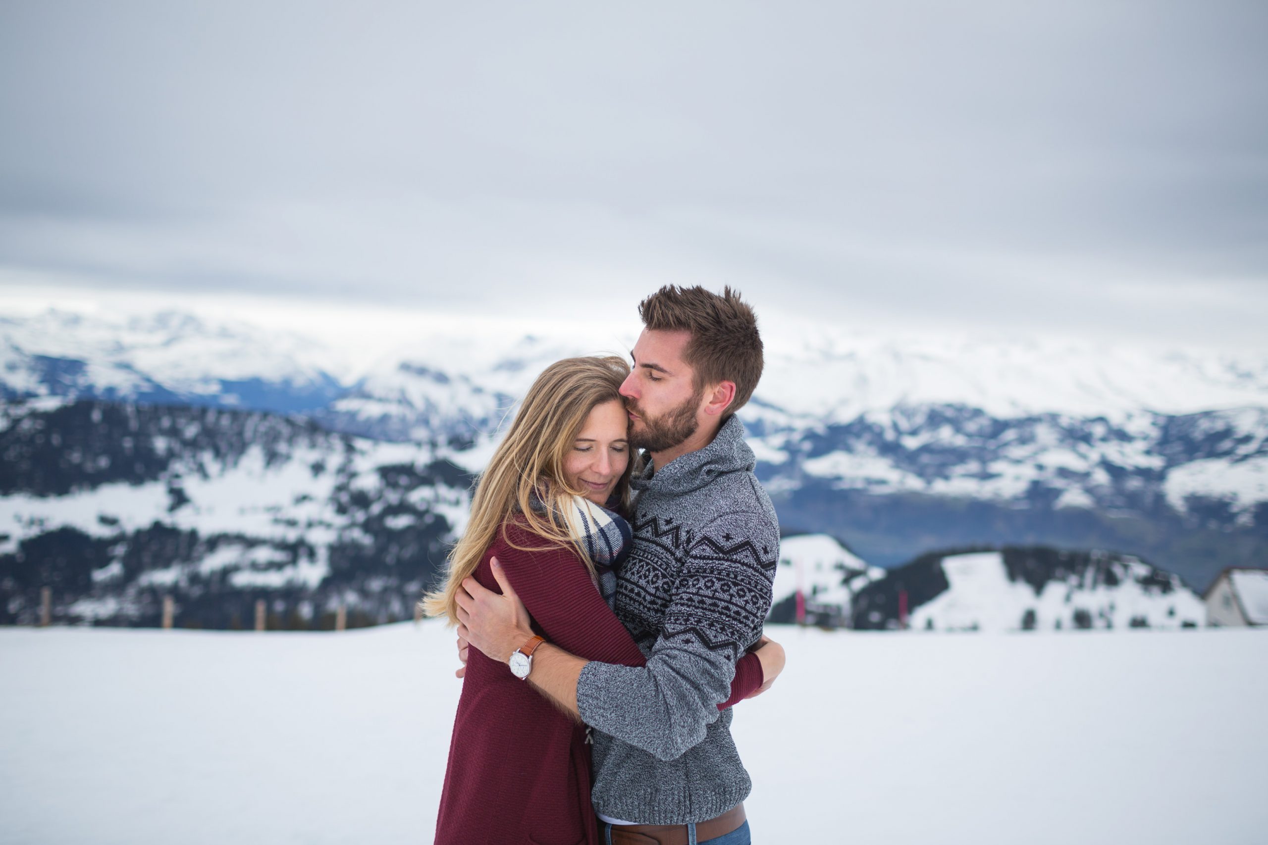 engagement couple session in Switzerland mountains alps